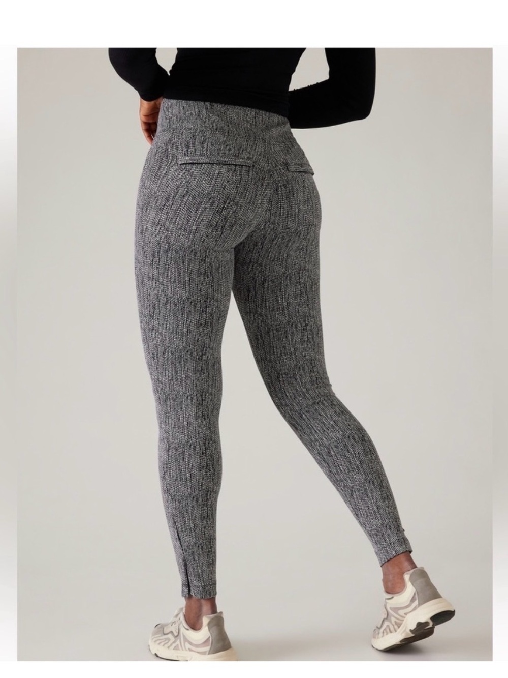 ✨NEW ATHLETICA Delancey Skyline Leggings